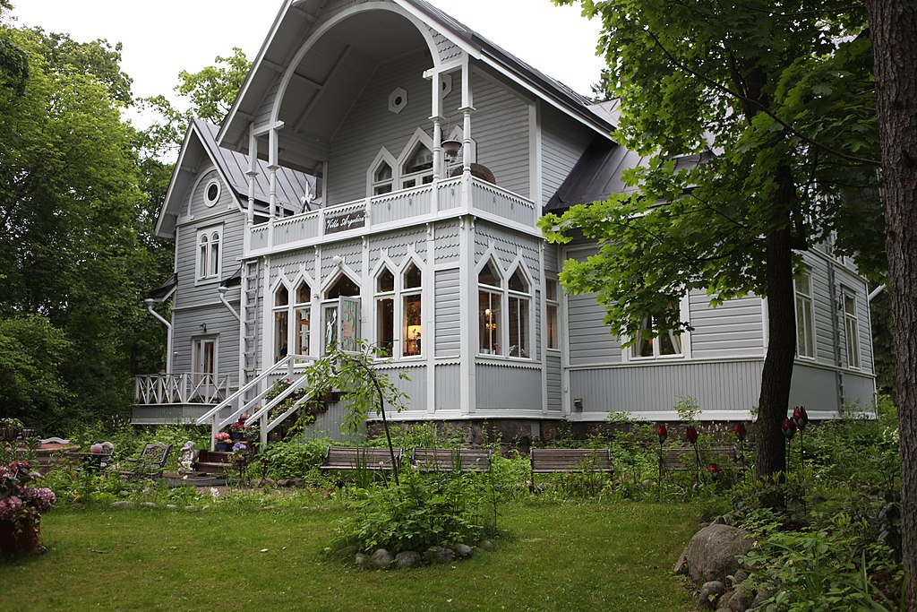 Seurasaari, parc et musée ethnographique en plein air (Skansen) d'Helsinki - Photo de Ninara.