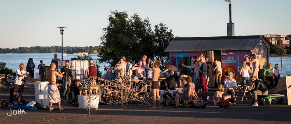 Sauna à Helsinki : Rendez-vous alternatif au Sompasauna.