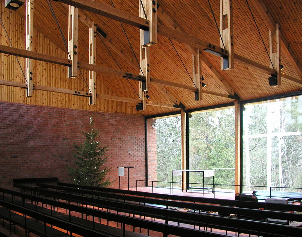 Architecture sacrée à Helsinki : Chapelle Otaniemi - Photo de Jisis