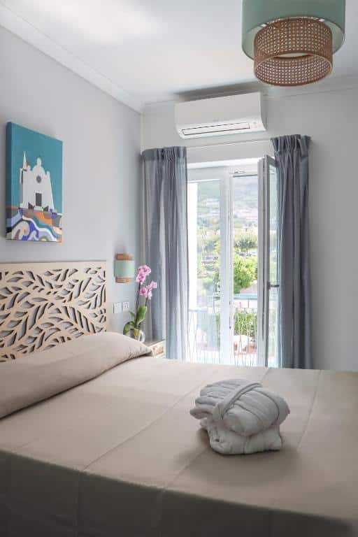 Chambre de l'Hotel Lord Byron à Forio, Ischia.