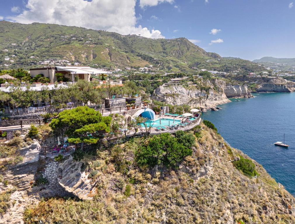Hotel Punta Chiarito Resort à Sant'Angelo, Ischia.