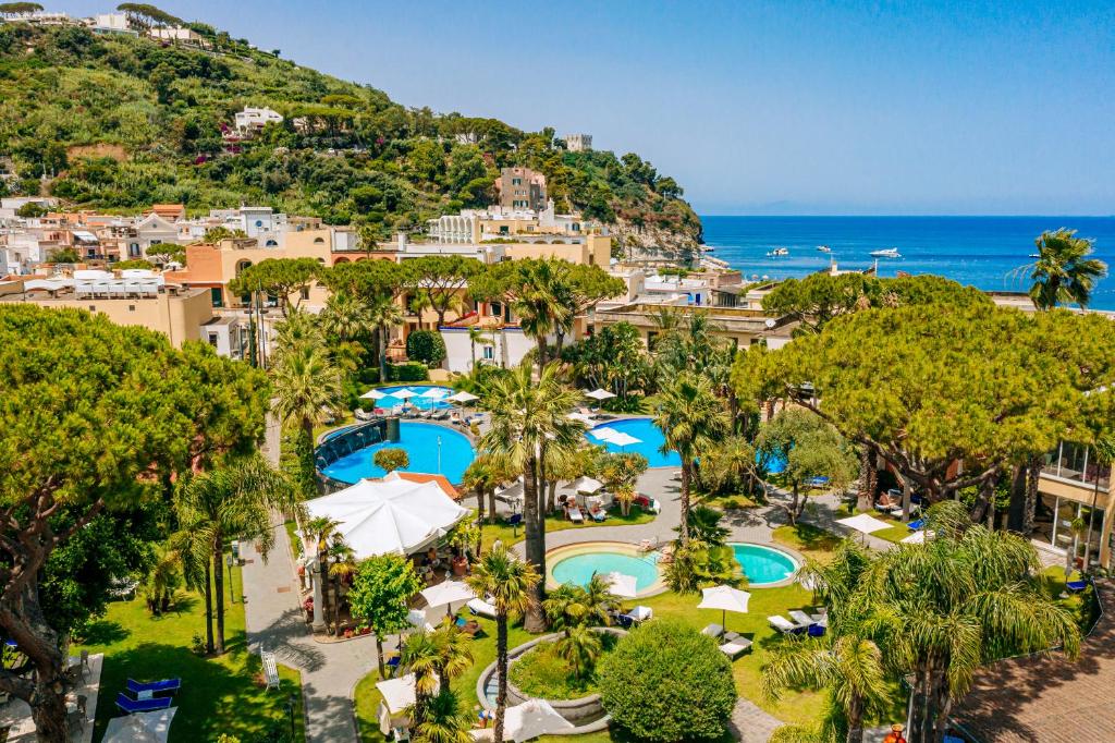 Hotel Reginella resort & spa à Lacco Ameno, Ischia.
