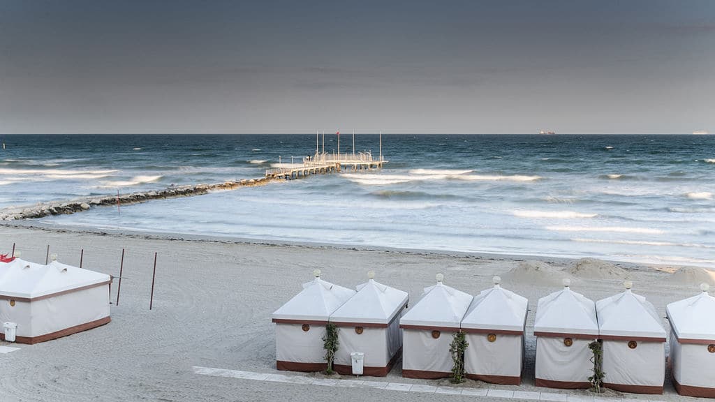 Plage devant l'Hotel Excelsior sur le Lido de Venise - Photo de Florian Fuchs