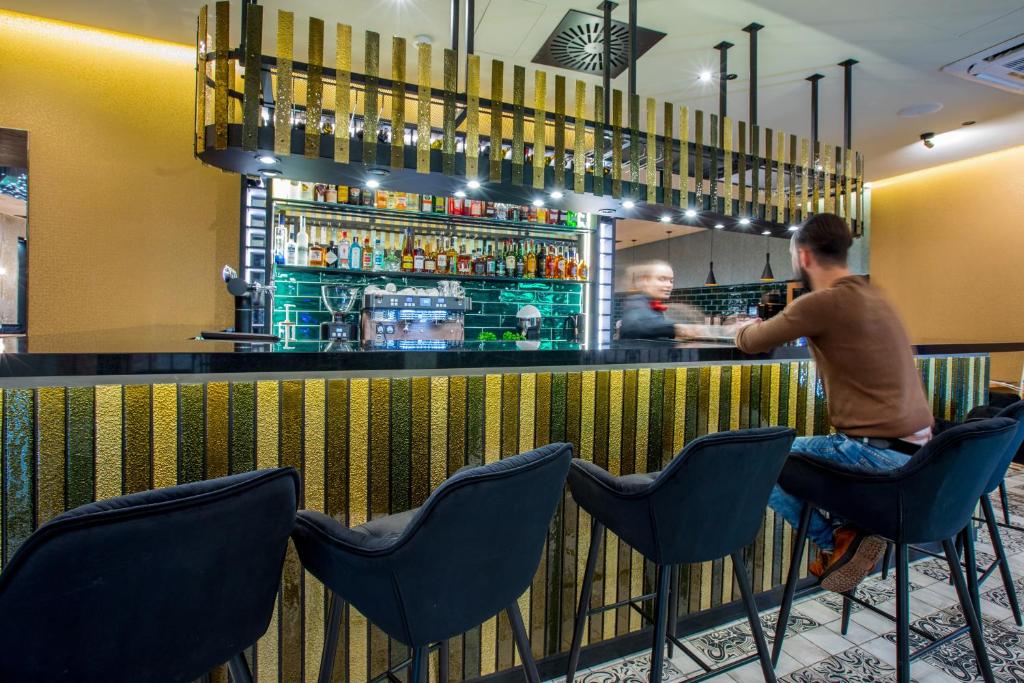 Bar de l'Hotel Diament Plaza à Katowice.