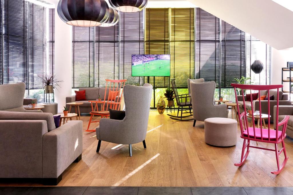 Espace commun de l'Hotel Vienna House Easy by Wyndham à Katowice.