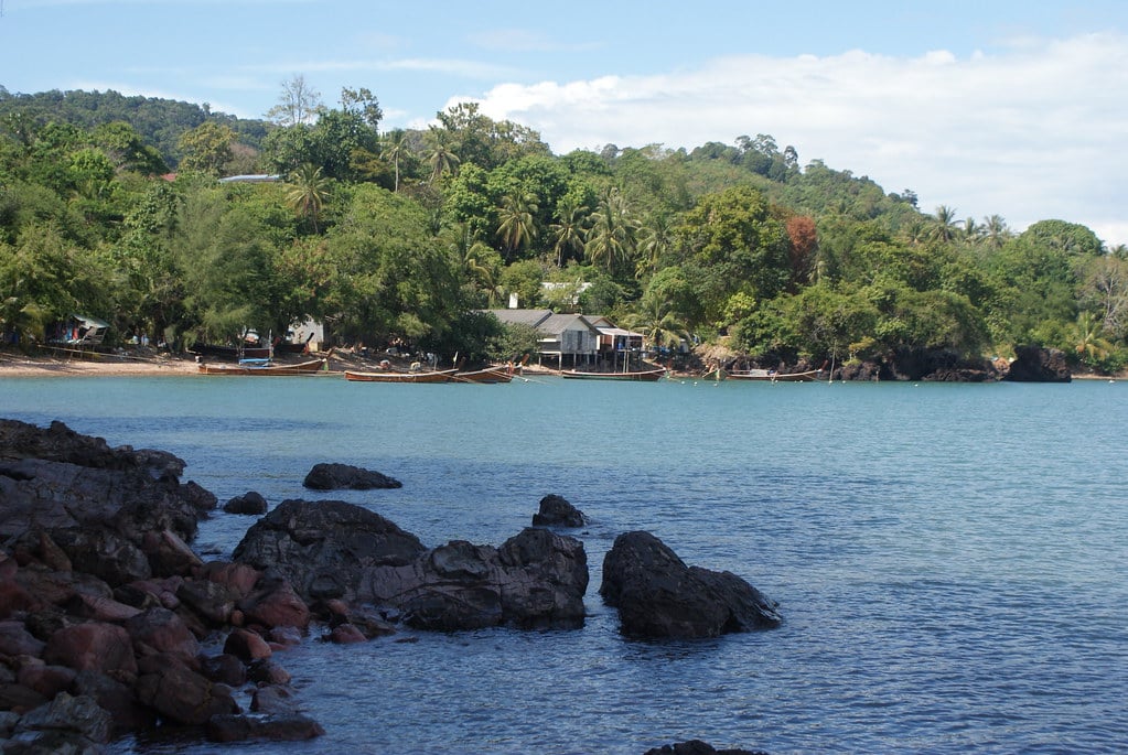 Au sud et à l’est de l’île de Koh Lanta.
