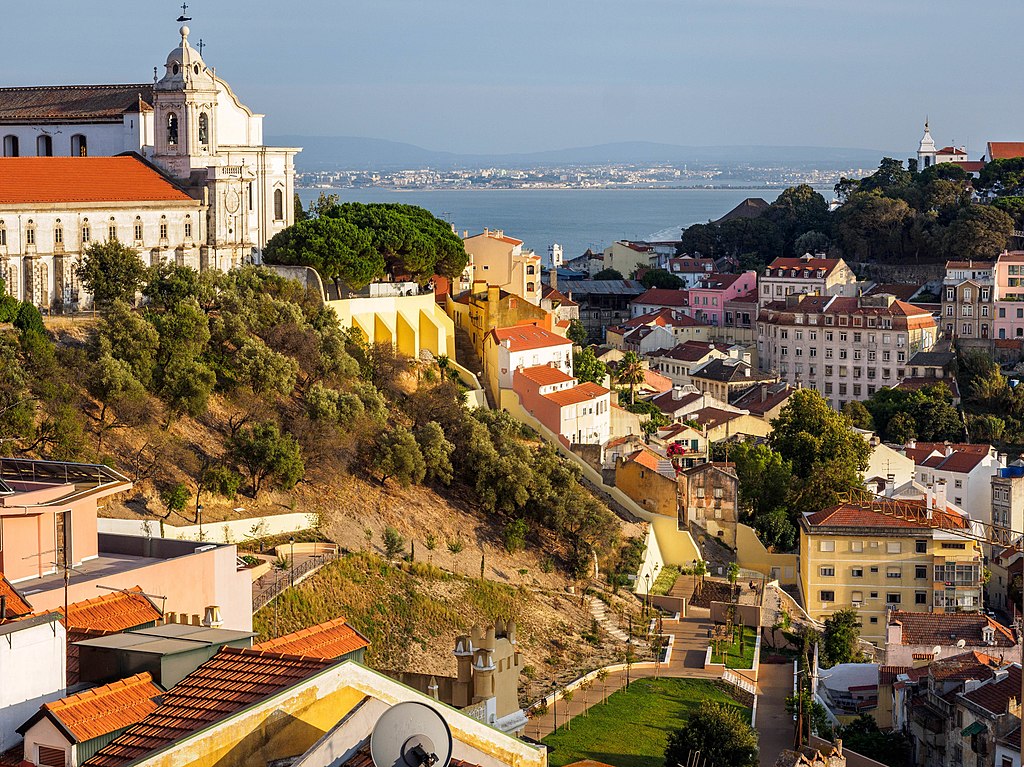 Belvédère Miradouro de Nossa Senhora do Monte à Lisbonne – Photo de Andreas Manessinger, manessinger.com