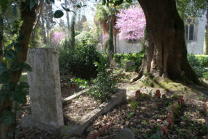 Cimetière anglais de Lisbonne : Romantique et luxuriant [Estrela]