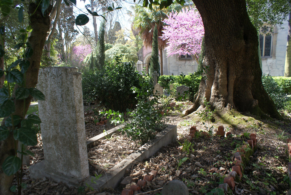 Lire la suite à propos de l’article Cimetière anglais de Lisbonne : Romantique et luxuriant [Estrela]