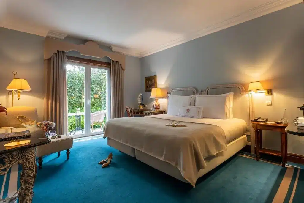 Chambre de l'Hotel de charme Pestana Palace Lisboa à Lisbonne.