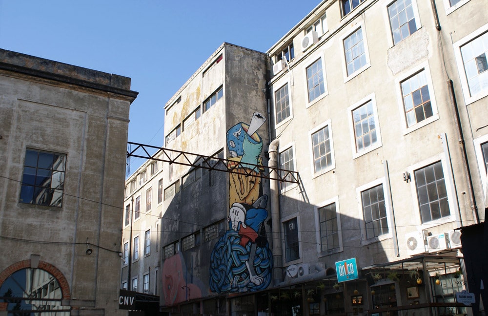 Street art dans le quartier d'Alcantara à Lisbonne