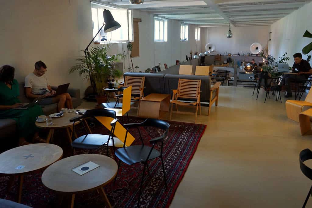 Café Kavarna Moderna dans le Musée d'art moderne.