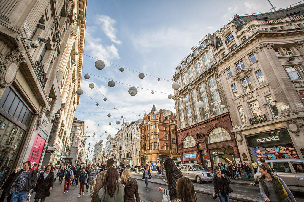 Shopping sur Regent Street et Oxford Street - Photo de Tony Webster - Licence ccby 2.0.