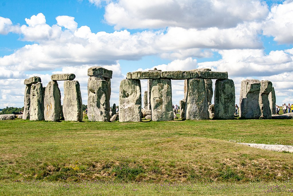 Megalithes néolithiques à Stonehenge près de Londres. Photo de Szilas - Licence CCBYSA 4.0