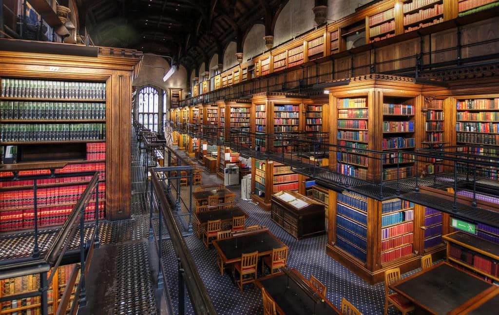 Lincoln’s Inn Library, bibliothèque du droit à Londres. Photo de Mariusz Kluzniak.