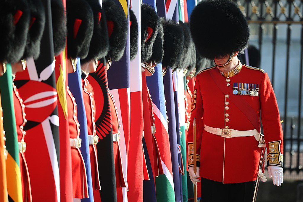 Relève de la garde à Buckingham Palace à Londres - Photo :PO(Phot)Owen Cooban MOD