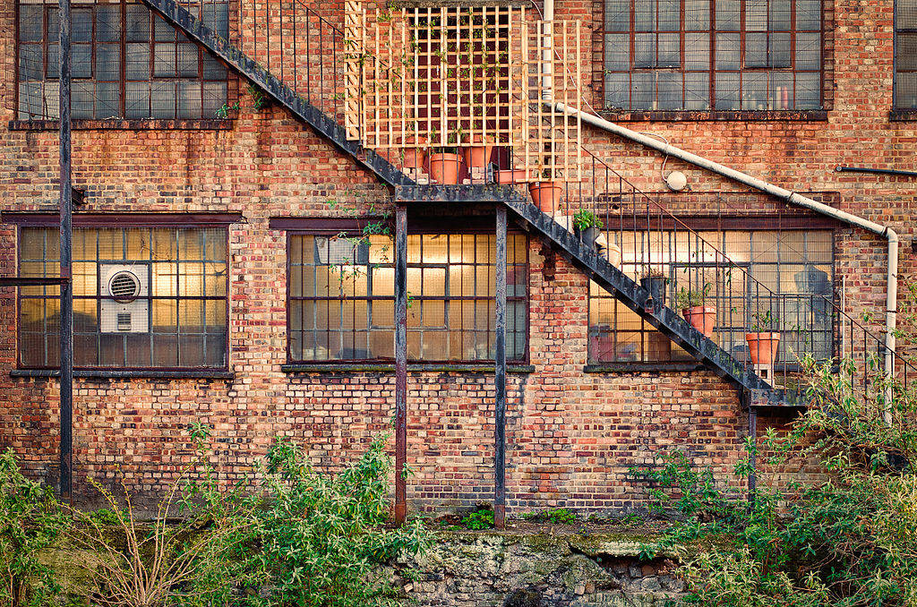 Paysage industriel le long du canal - Photo de Garry Knight -Licence CCBY 2.0