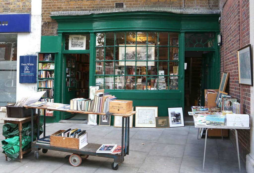 Fosters’ Bookshop, bouquiniste à Londres.