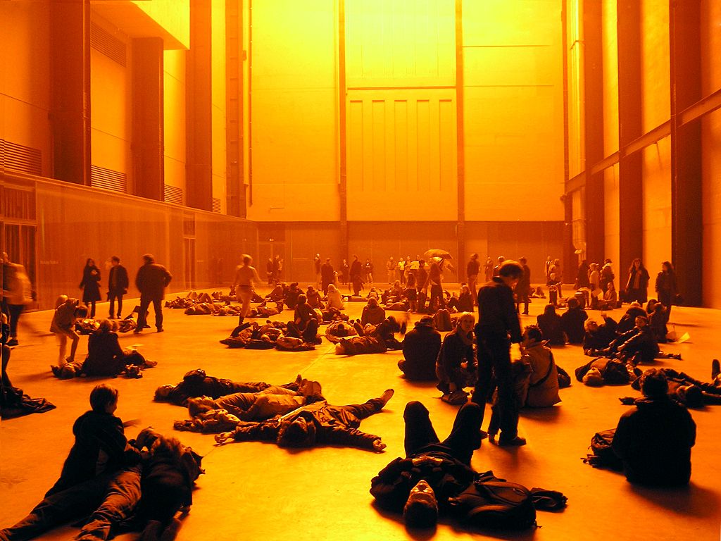 Installation d'Ólafur Elíasson dans le musée de la Tate Modern à Londres - Photo de Bjoss