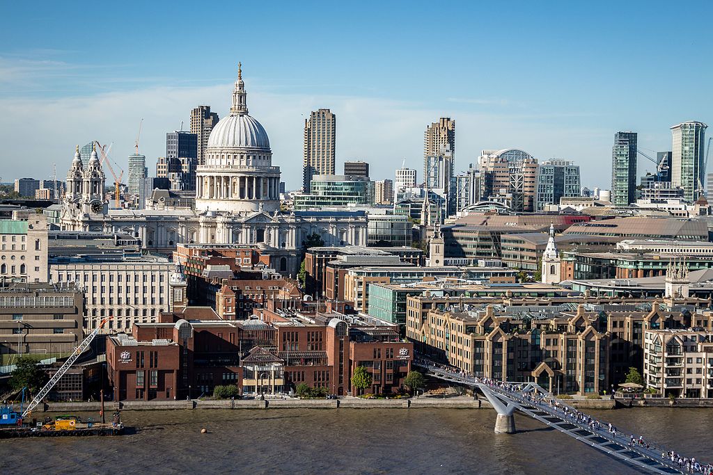 Vue depuis la Tate Modern sur la Cathédrale St Paul - Photo de Rafa Esteve - Licence ccbysa 4.0