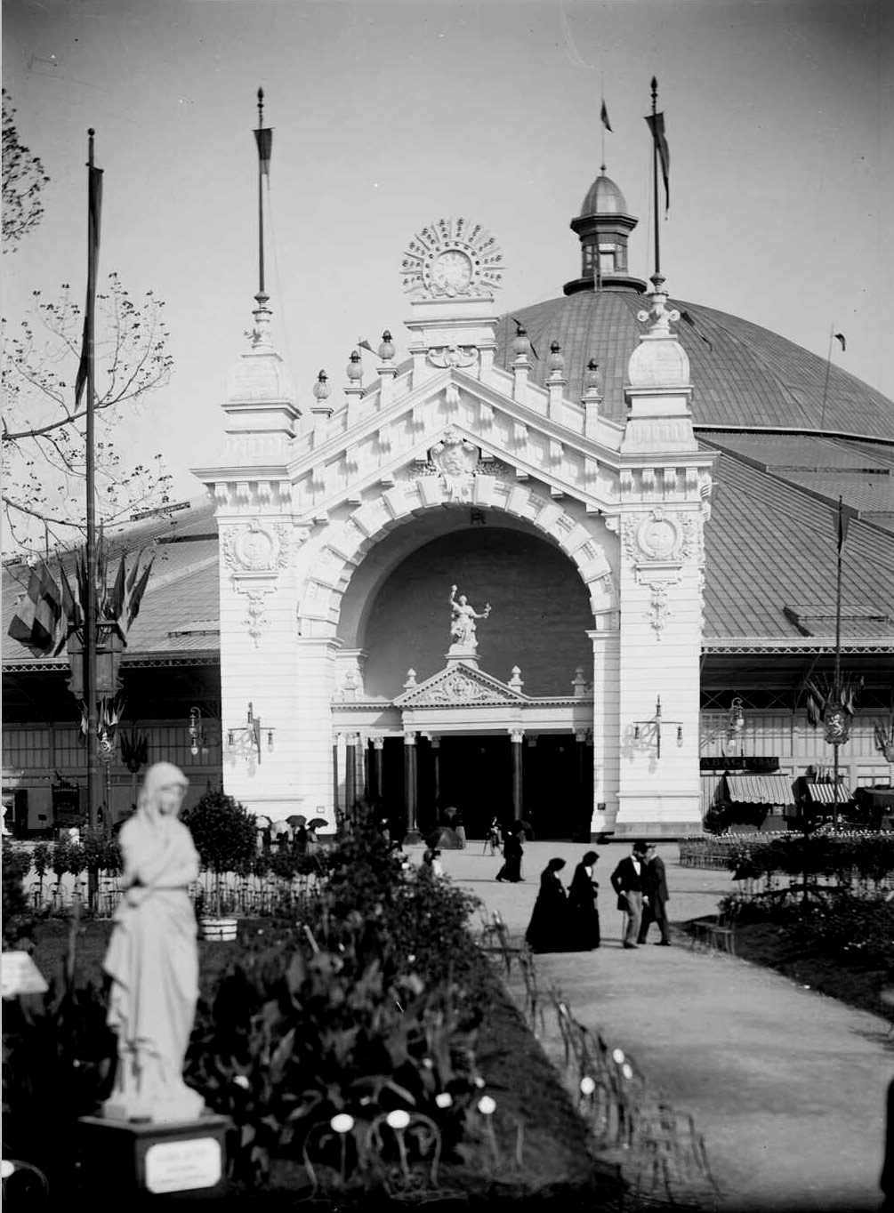 Coupole de l'exposition universelle de 1894 à Lyon.