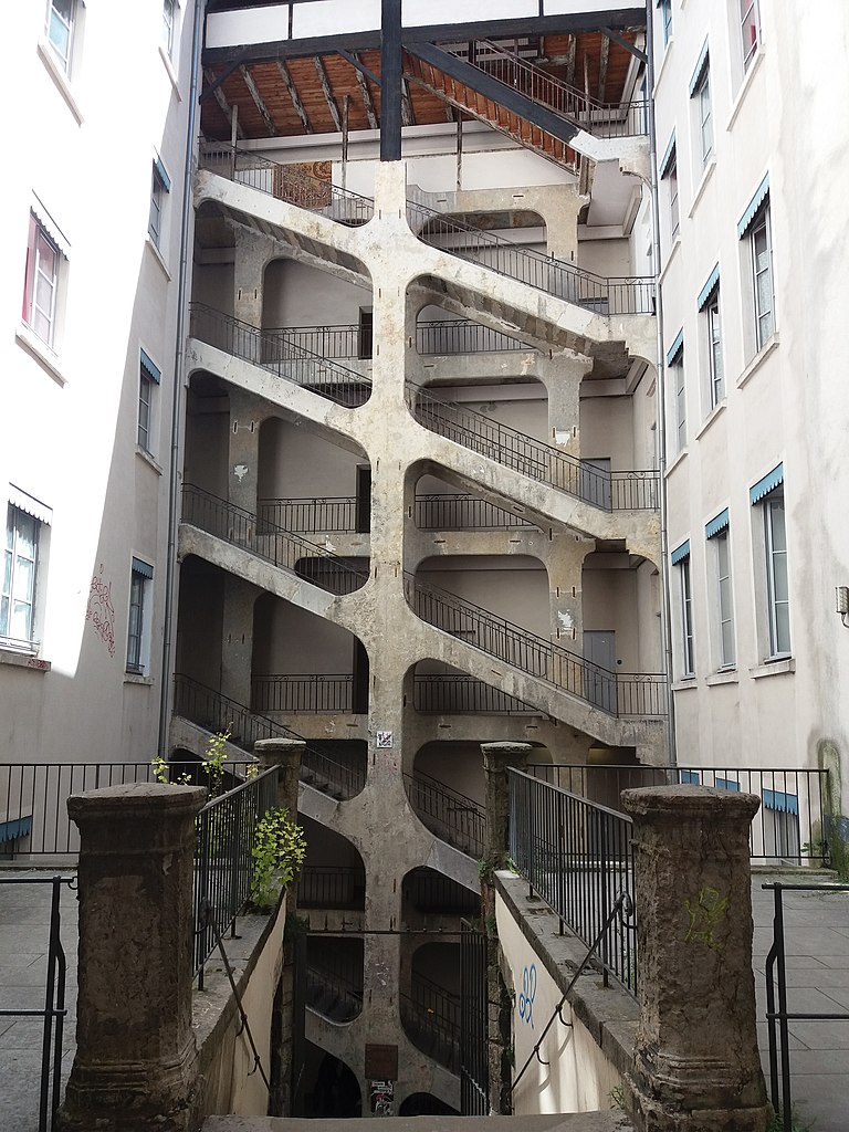 Cour des voraces sur les pentes de la Croix Rousse à Lyon - Photo de Romain Behar