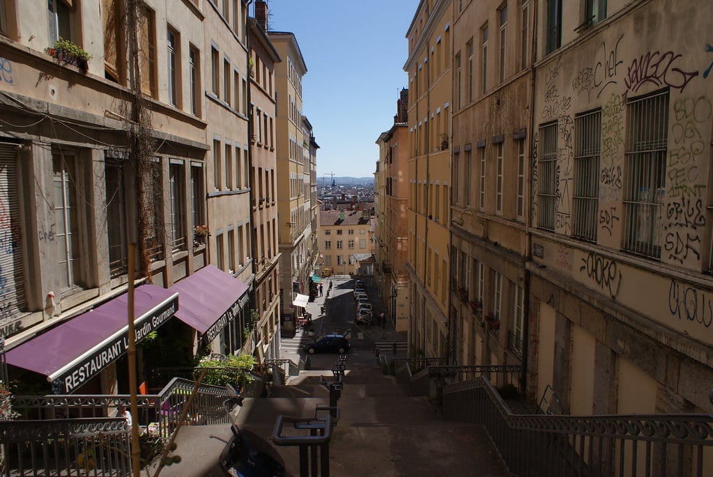 Lire la suite à propos de l’article Quartier des Terreaux et des pentes à Lyon : Arty, animée et secret