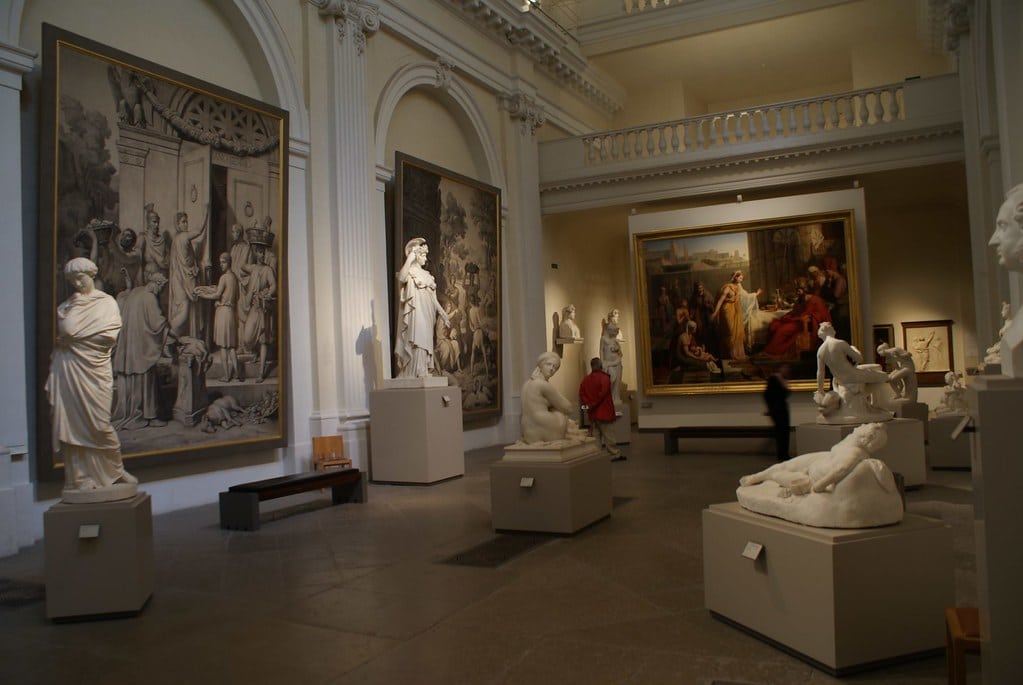 Salles des sculptures au musée des Beaux Arts de Lyon.