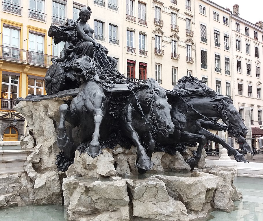 Fontaine Bartholdi sur la place des Terreaux à Lyon - Photo Romain Behar