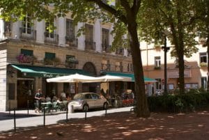 4 Cafés de la place Sathonay : Incontournable à Lyon ! [Terreaux]