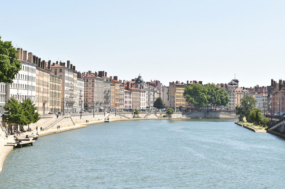 Quai de Saône dans le quartier des Terreaux à Lyon.