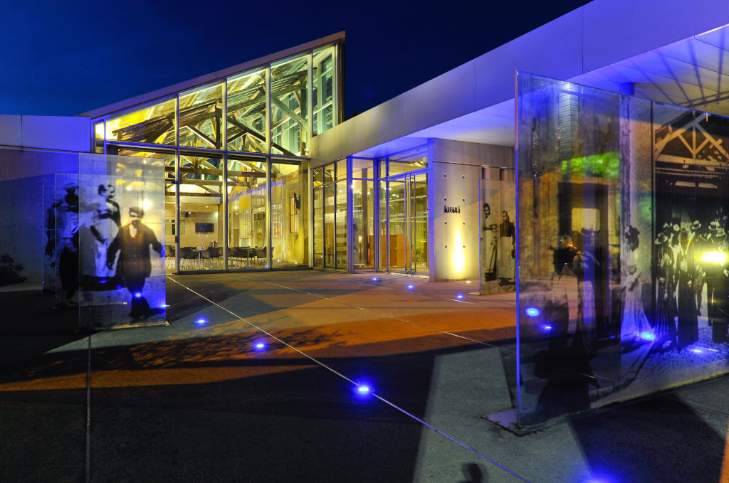Hangar du premier film de l'Institut Lumière - Photo de JL Mège.