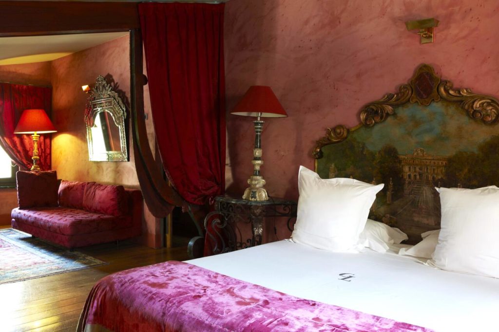 Cour des loges : Hotel de luxe dans le Vieux Lyon.