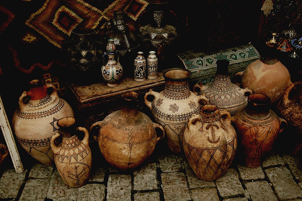 Poterie et artisanat à Fès - Photo de Bachmont.