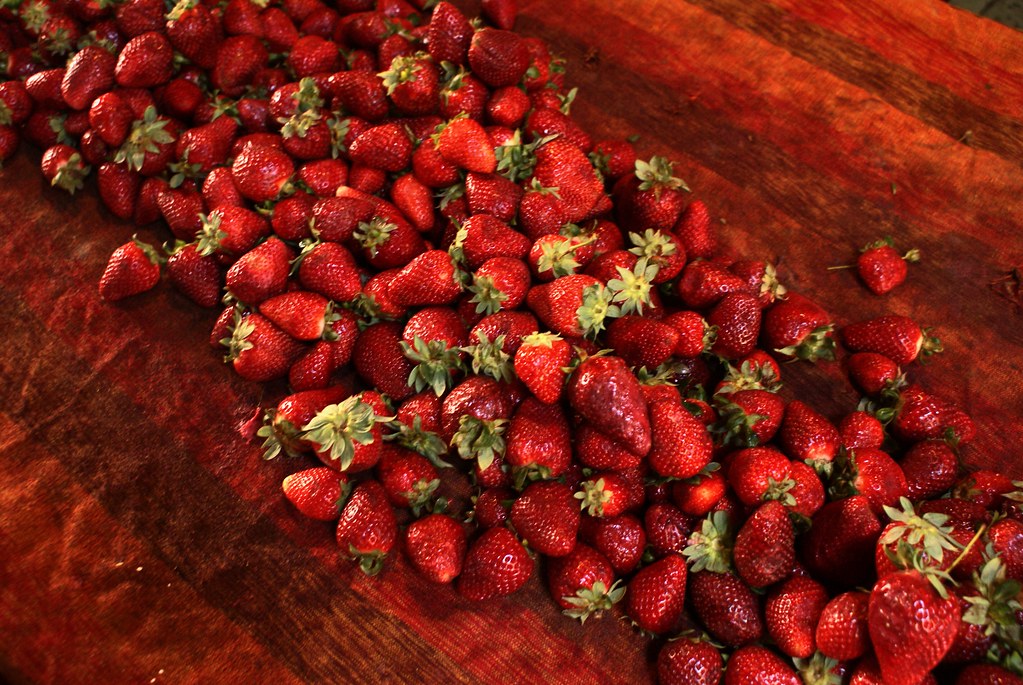 Fraises sur un marché de Fès.
