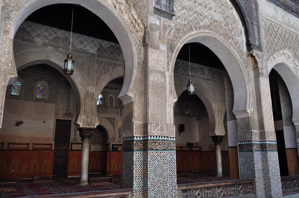 Lieux dédiées à l'étude et à la prière dans la Medersa Bou Inania à Fès. Photo de Bernard Blanc.