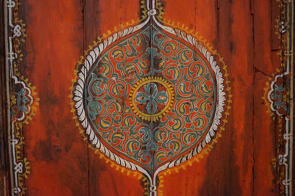 Porte en bois de la collection ethnographique du Palais Dar Pacha de Marrakech.