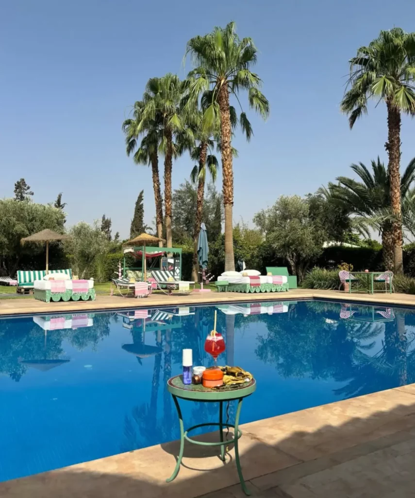 Piscine du Pink Cactus à Marrakech.