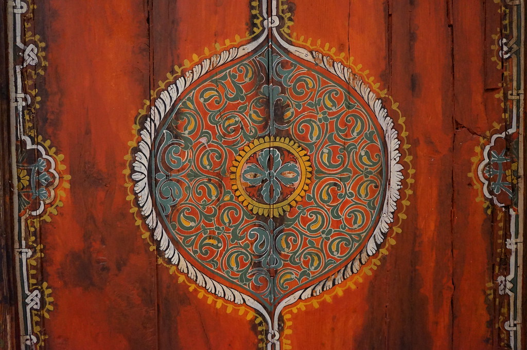 Porte en bois de la collection ethnographique du Palais Dar Pacha de Marrakech.