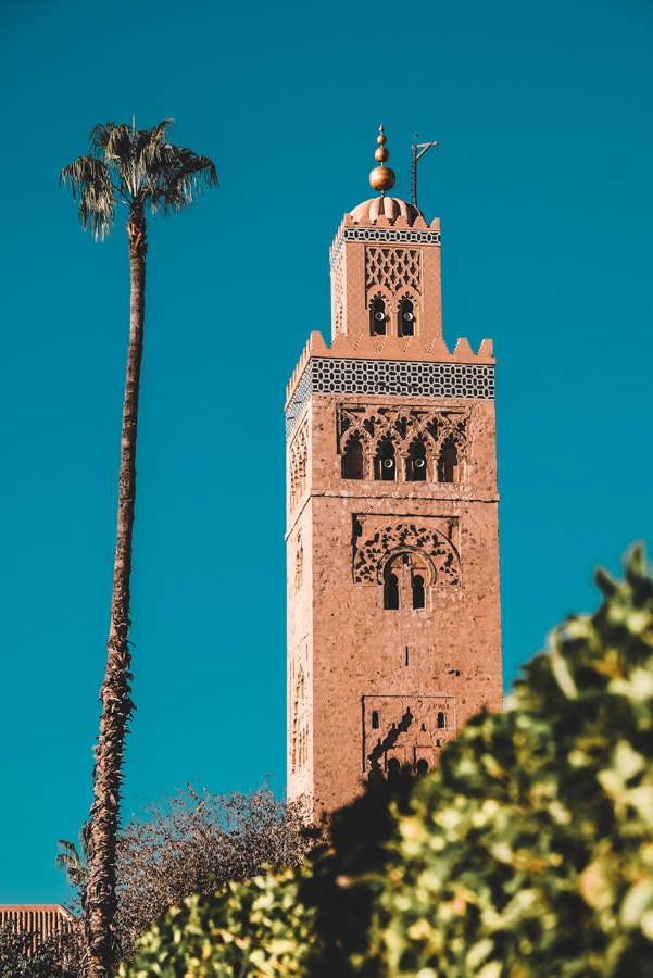 Minaret de la mosquée de Koutoubia entre l'Hivernage et la Médina de Marrakech - Photo de Luca Anasta