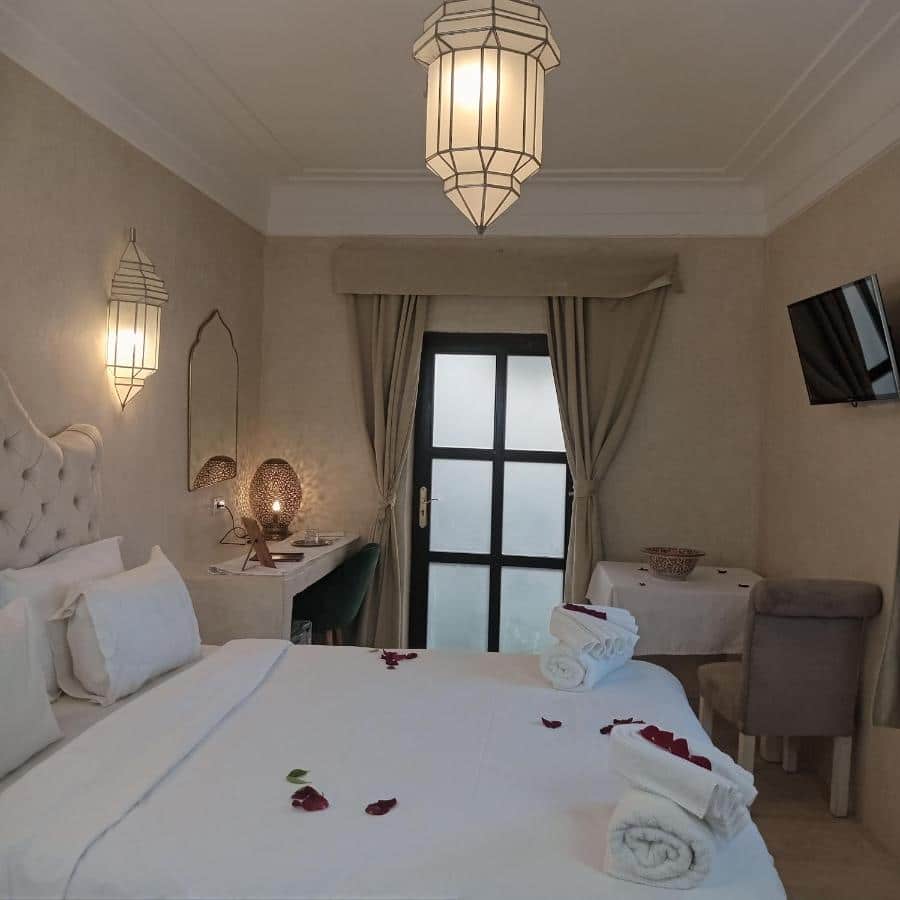 Chambre du riad Palais Blanc à Marrakech.