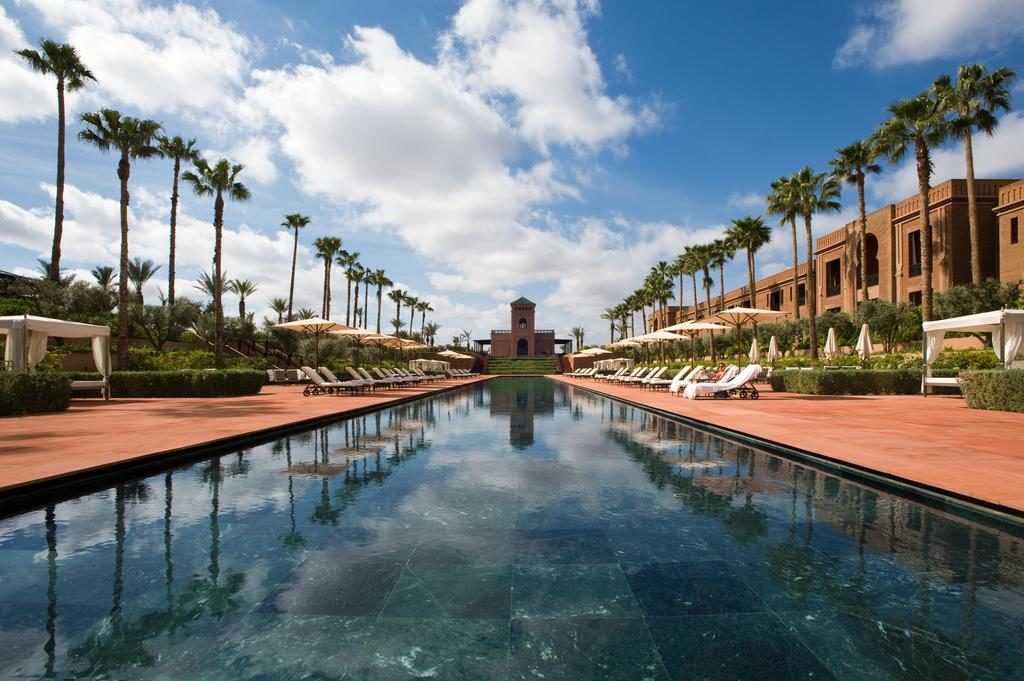 Où se baigner à Marrakech ? Piscine de 80 mètres à l'hôtel Selman..