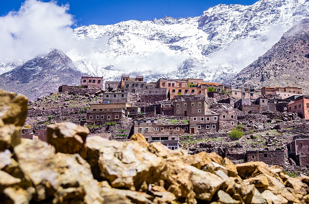 Village d'Imlil au pied du Mont Toukbal au sud de Marrakech -Photo de Yann Macherez - Licence CC BY-SA 4.0