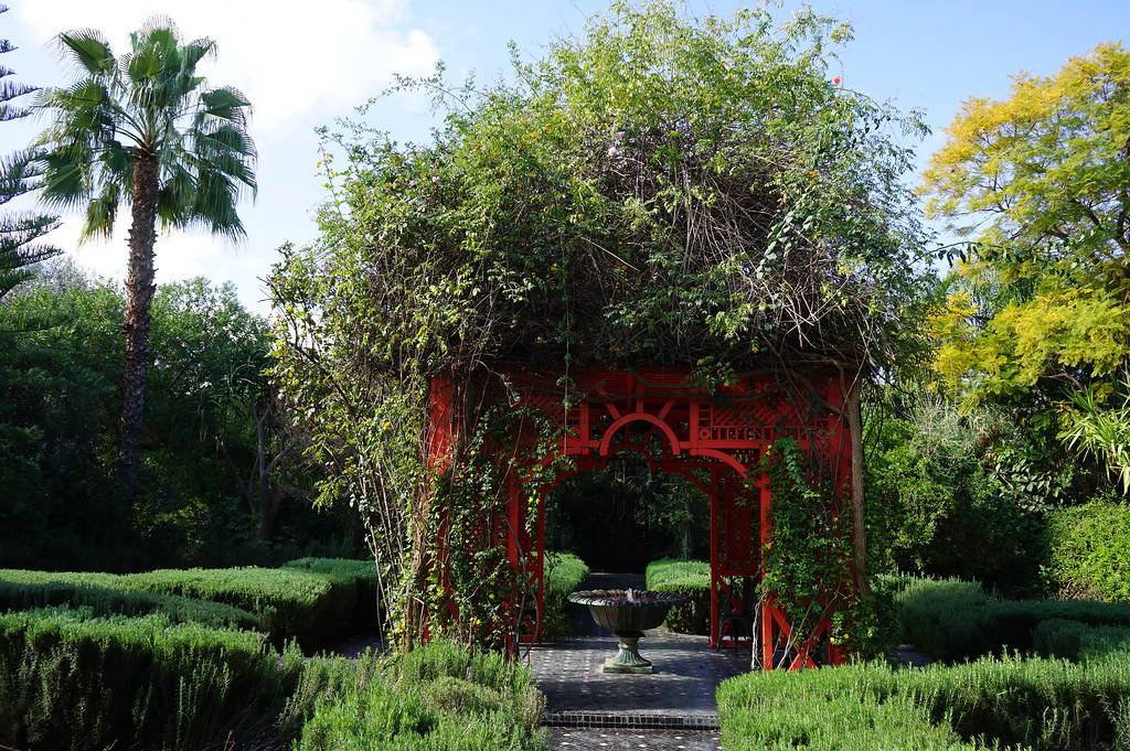 Kiosque pagode.