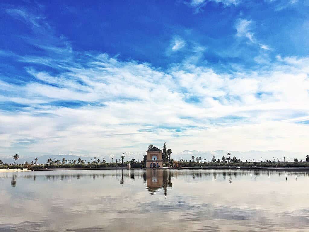 Bassin et pavillon du Jardin Menara à Marrakech - Photo de Sambasoccer27 - Licence ccbysa 4.0