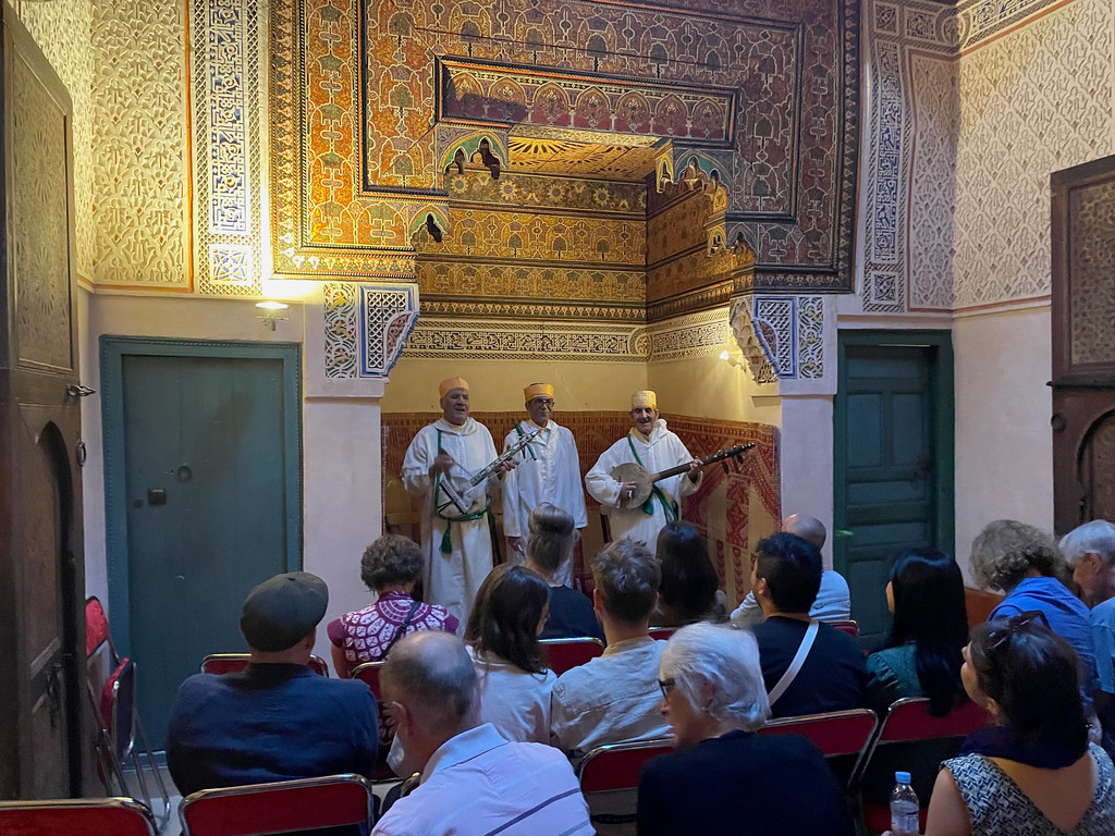 Concert de musique traditionnelle dans le Musée Mouassine de Marrakech.