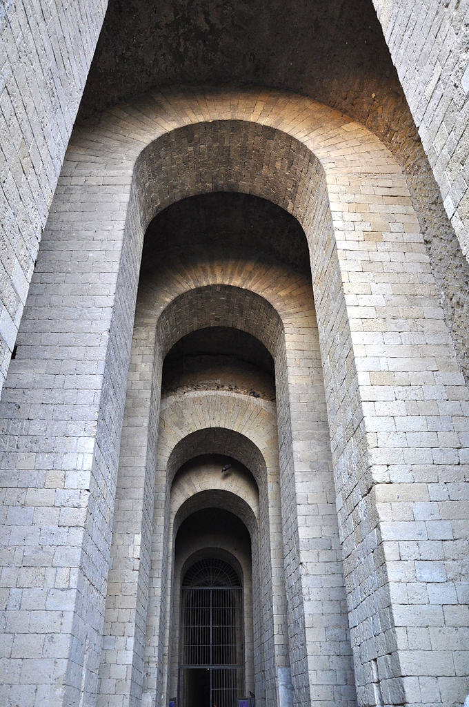 Tunnel pour accéder au Parc archeologique Pausilypon - Photo d'Armando Mancini -Licence ccbysa 2.0