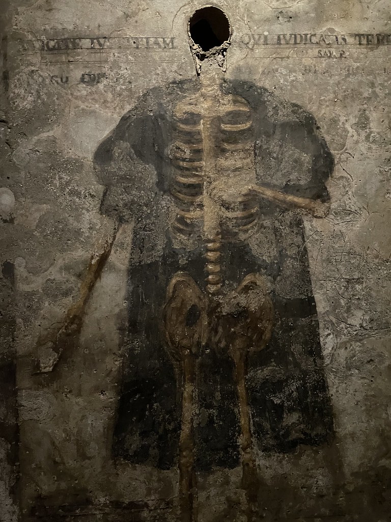 Fresques dans les catacombes San Gaudioso à Naples.