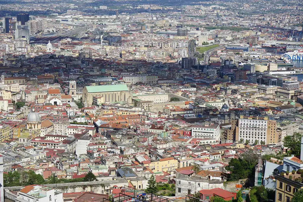Vue sur le centre historique de Naples depuis le Castel Sant'Elmo.