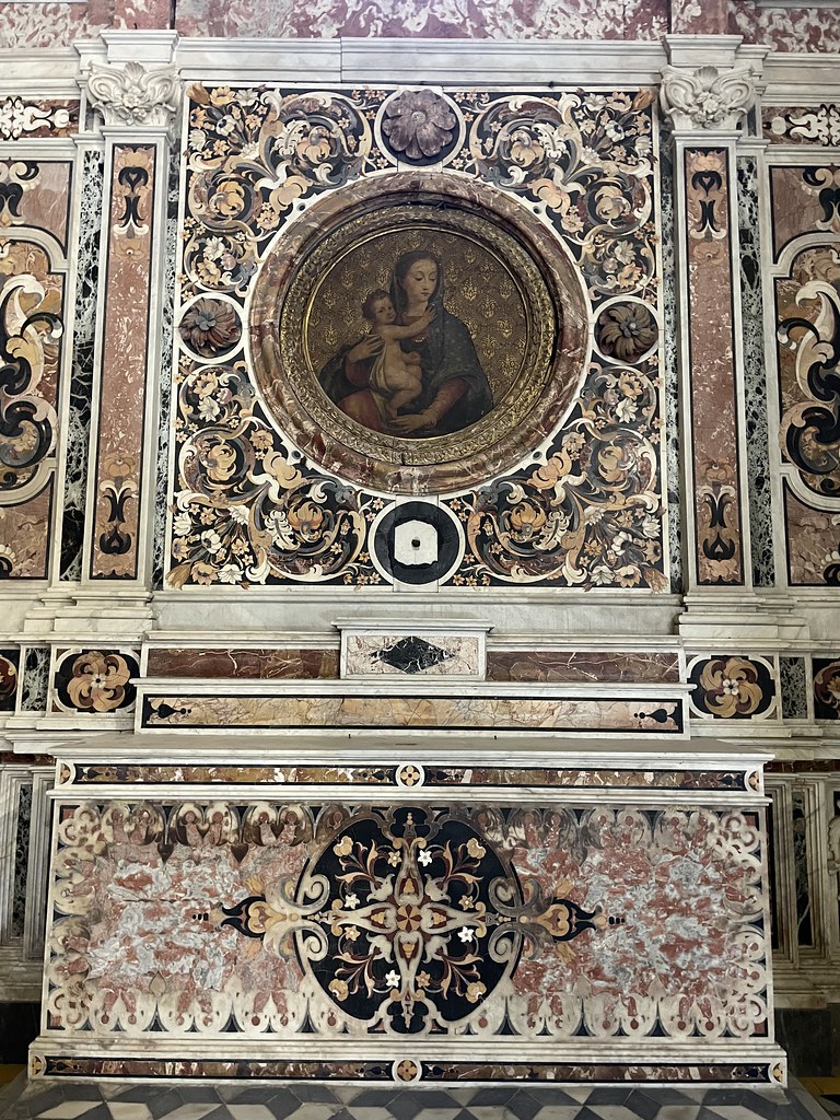 Dans l'église Santa Maria La Nova à Naples.